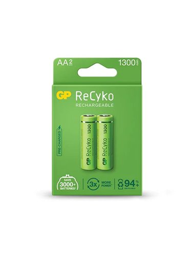 GP Batteries - ReCyko Pack de 2 Piles Rechargeables 1300mAh AA 1,2V - Préchargées - Fabriquées avec plus de 10% de matériaux rec